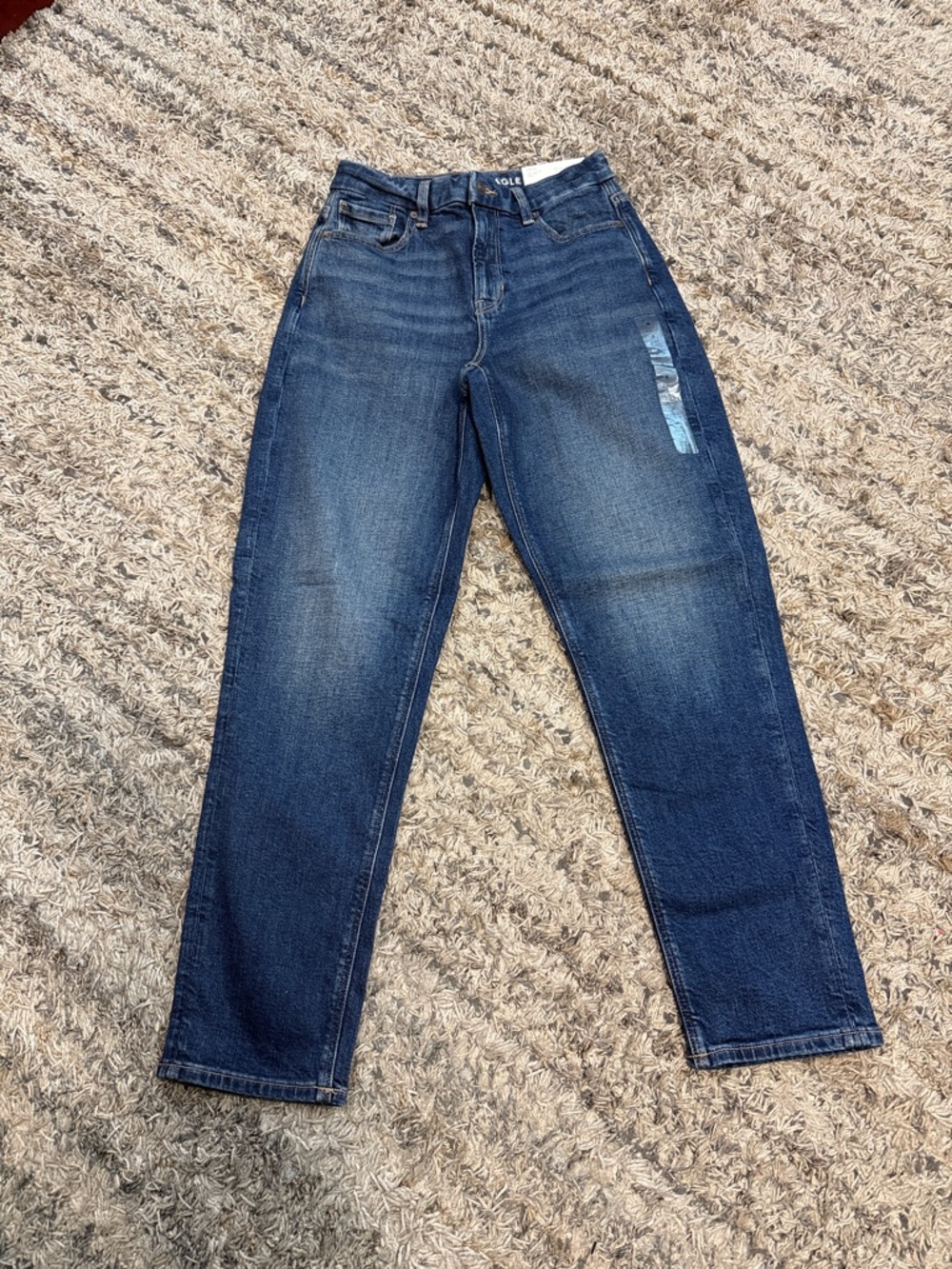 NWT American Eagle Curvy Mom Jean super high rise sz 4/27